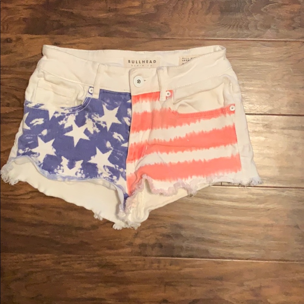 Bullhead high-rise shorts